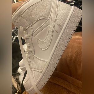 Nike White Air Jordan 1 Sneakers Mens 8